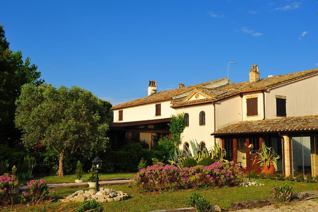 Residenza Scorcio Sul Mare Hotel Porto San Giorgio Exterior foto