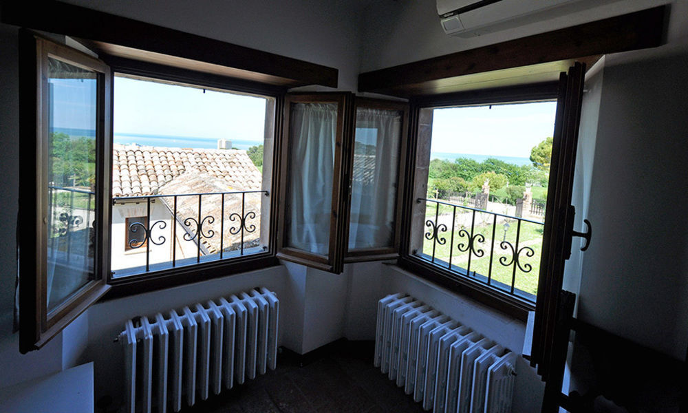 Residenza Scorcio Sul Mare Hotel Porto San Giorgio Exterior foto